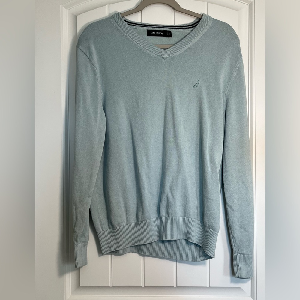 Nautica Men's Soft Blue V-Neck Sweater
